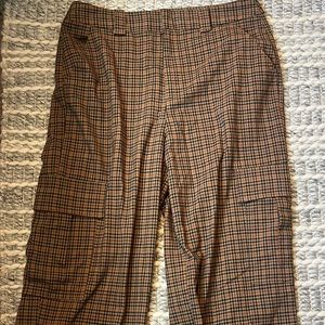 Multi Color Urban Outfitters jogger cargo pant with cuffed bottoms, medium